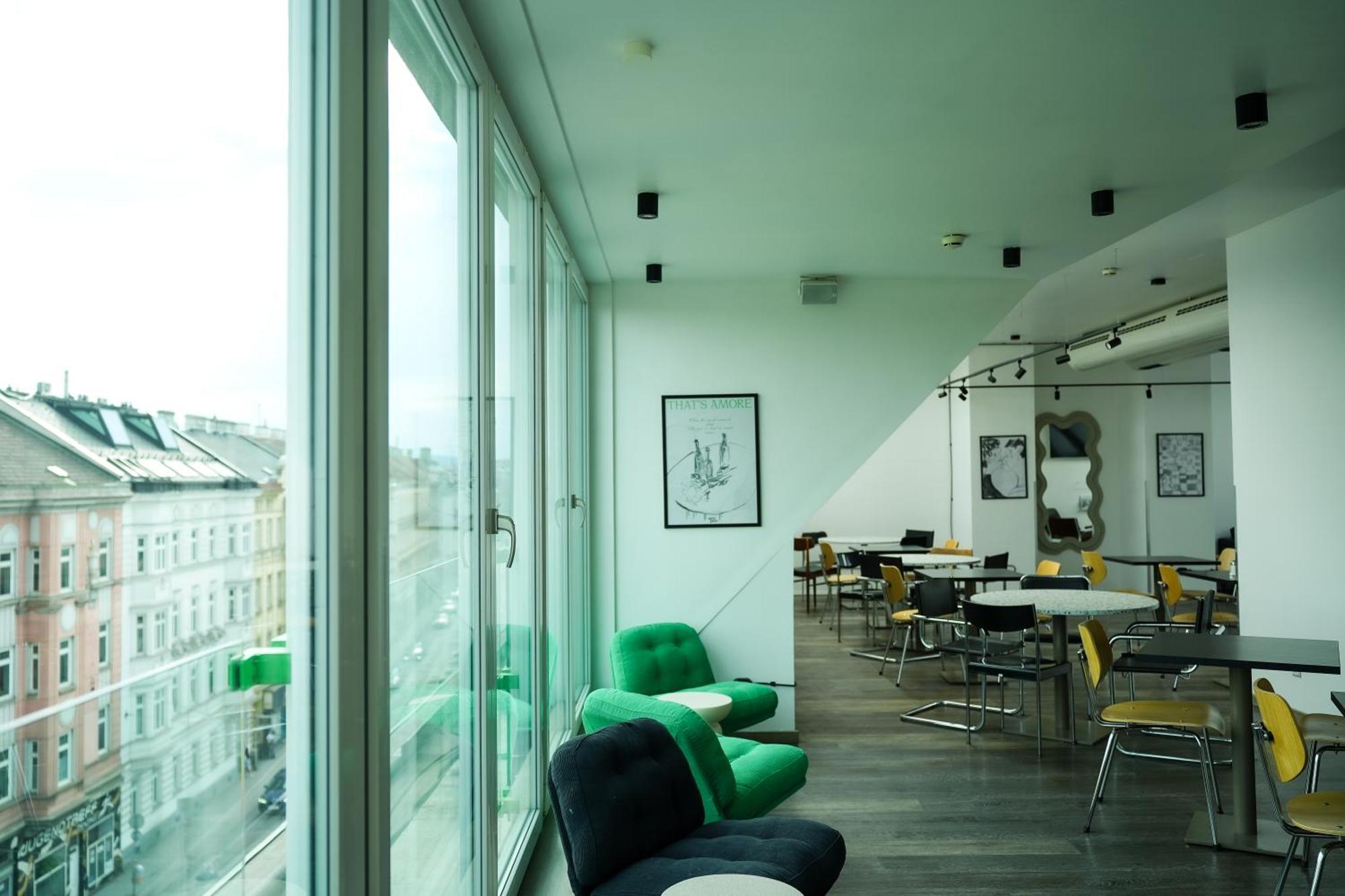 Hotel Design & Budget Schoenbrunn 3*